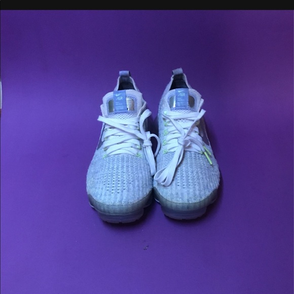 nike vapor max size 8